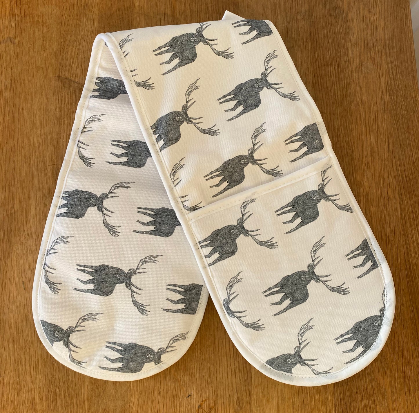 Stag Double Oven Gloves