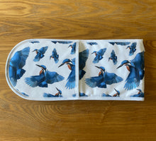 Load image into Gallery viewer, Kingfisher Double Oven Gloves
